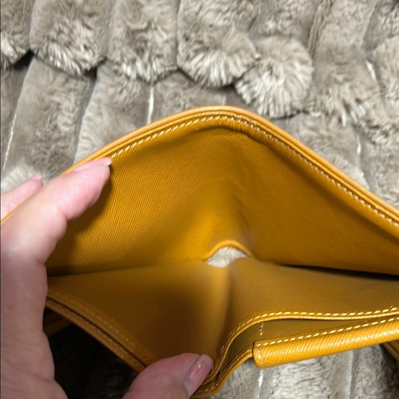 Louis Vuitton Cream Monogram Wallet - Picture 8 of 12